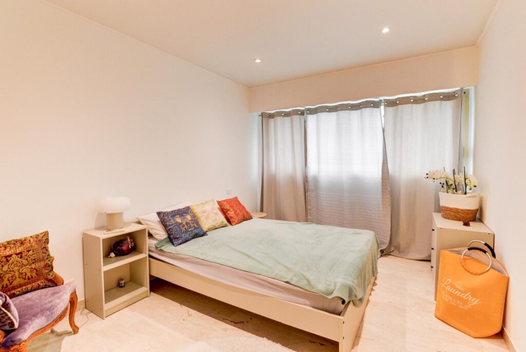 CHAMBRE 1