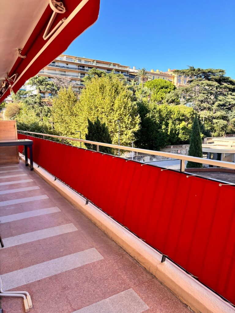 WhatsApp Image 2025-09-06 à 18.07.59_d4ec5385